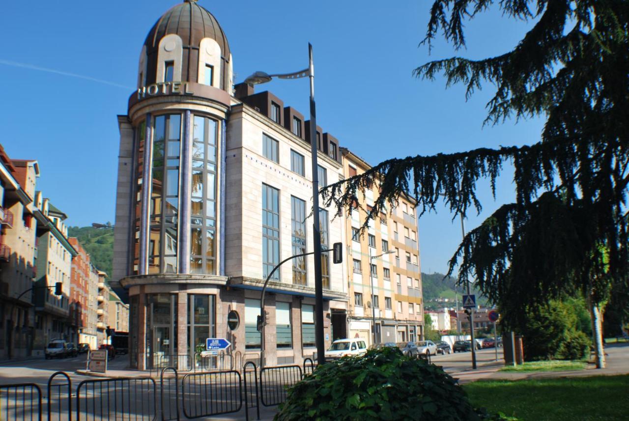 Hotel Mieres Del Camino Eksteriør billede