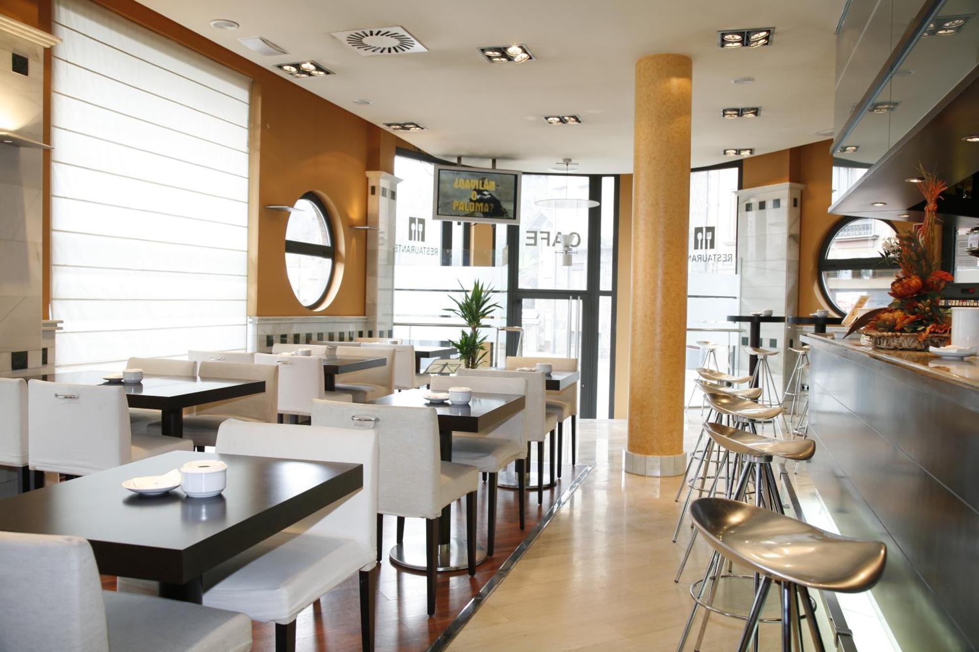 Hotel Mieres Del Camino Eksteriør billede
