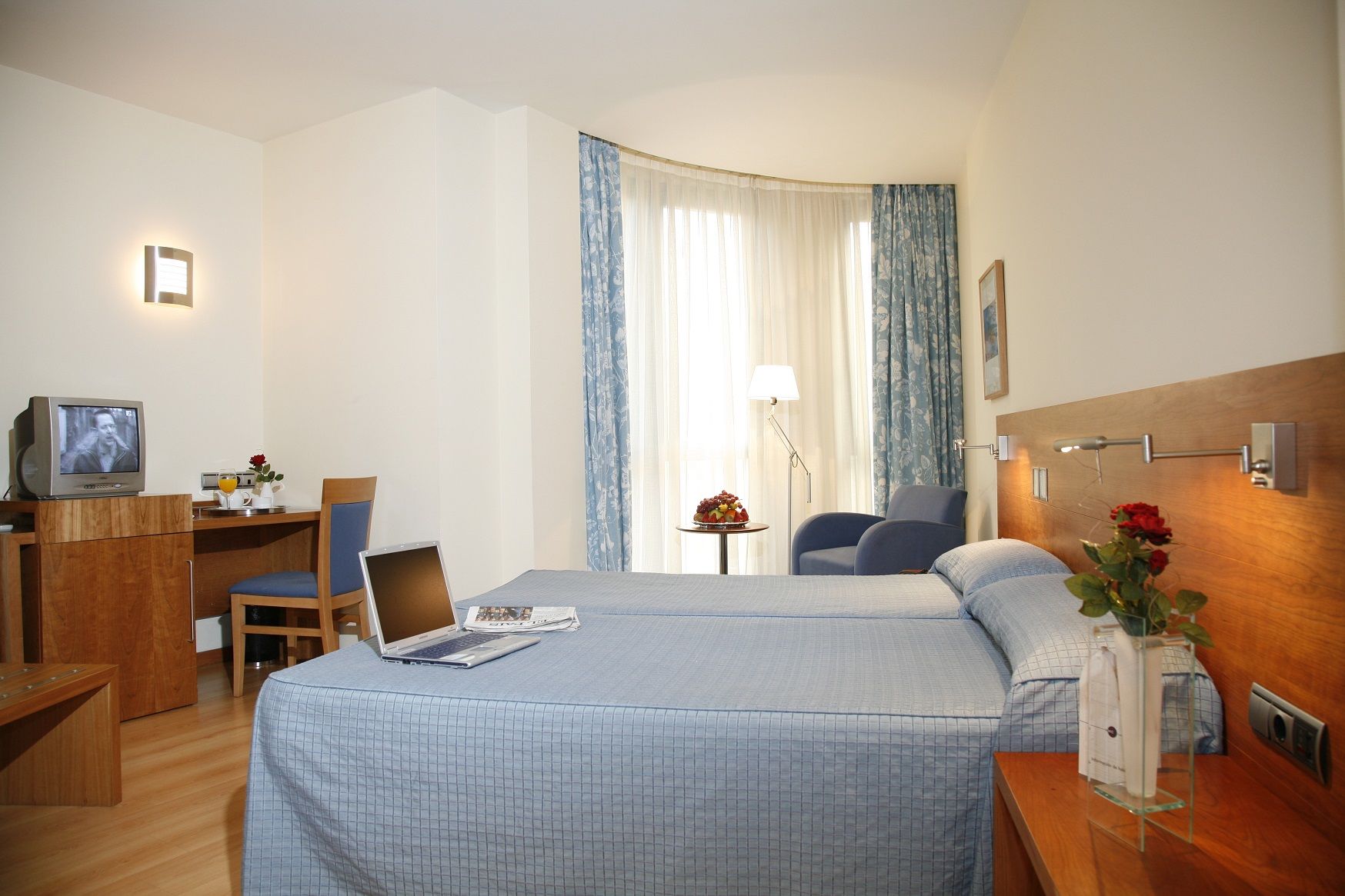 Hotel Mieres Del Camino Eksteriør billede