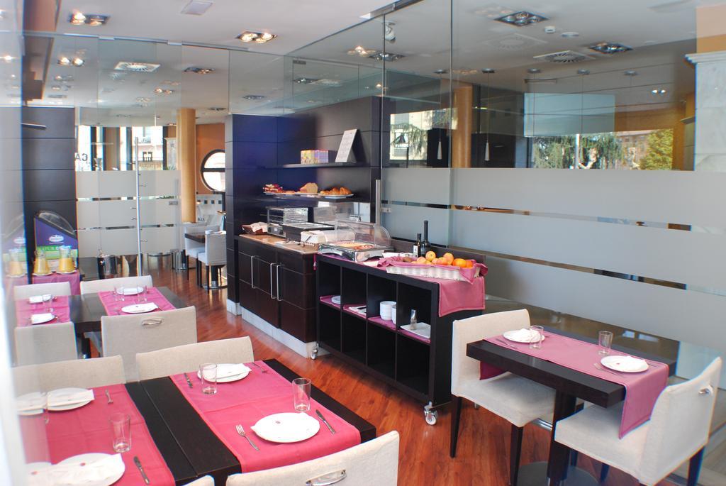 Hotel Mieres Del Camino Eksteriør billede